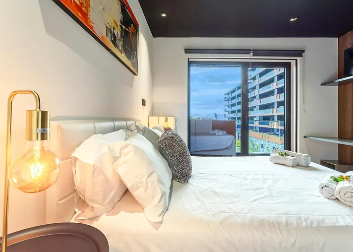 Madeira Four Seasons 公寓 *