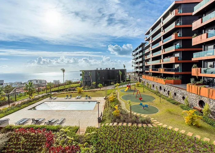 Madeira Four Seasons 公寓 *